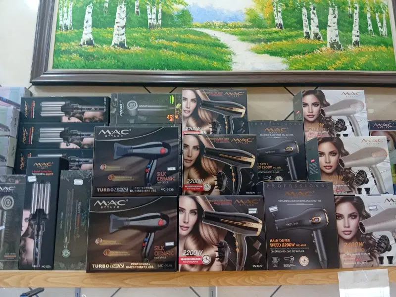 خط زن|آرایشگاه و سالن‌های زیبایی|بندر گناوه, |دیوار