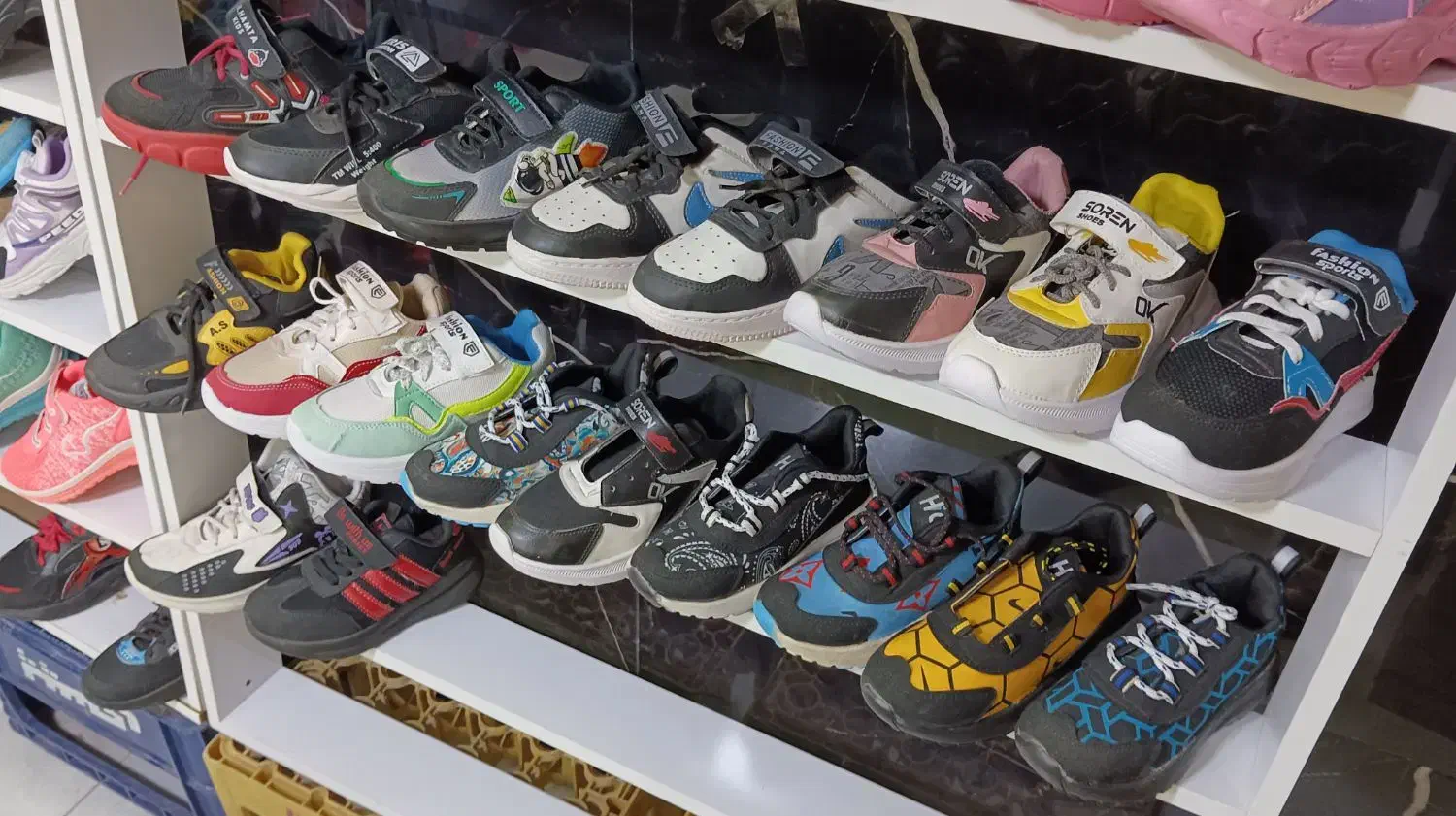 کفش دوچرخه سه خط 31 تا 35|دوچرخه، اسکیت، اسکوتر|سبزوار, شهرک ابوذر|دیوار