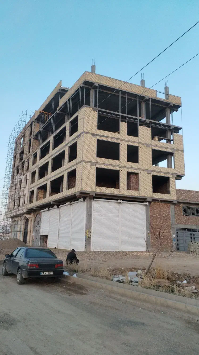 جوشکاری نبشی کشی نما آسانسور.وال پست|خدمات پیشه و مهارت|بوکان, |دیوار