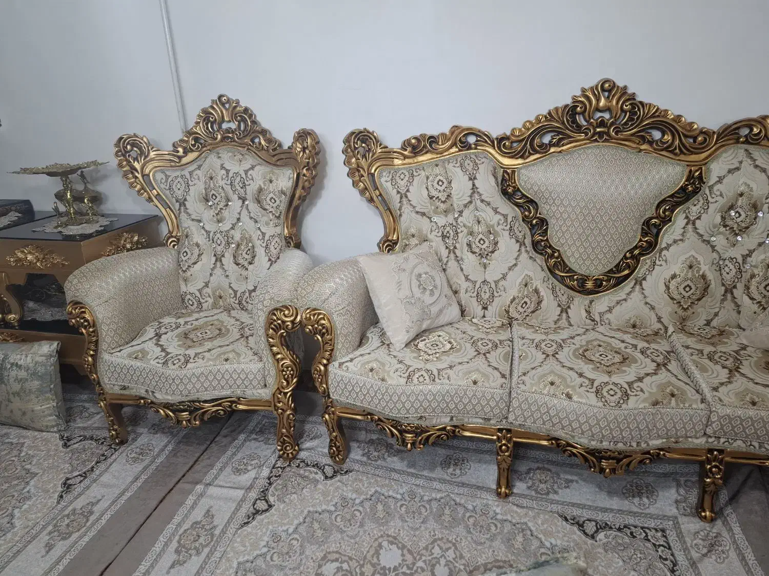 مبل نه نفره نو سالم آکبند|مبلمان خانگی و میز عسلی|سلماس, |دیوار