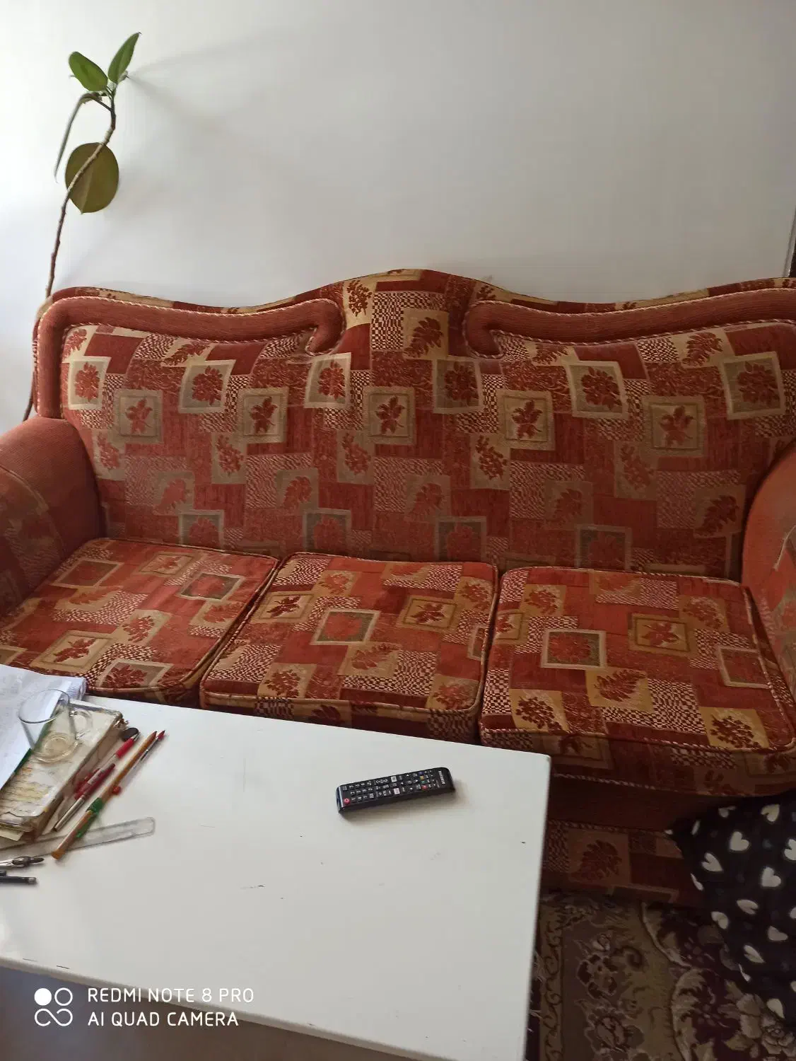 مبل مبل راحتی 7 نفره با چوب محکم و تمیز|مبلمان خانگی و میز عسلی|شیراز, مسلم|دیوار