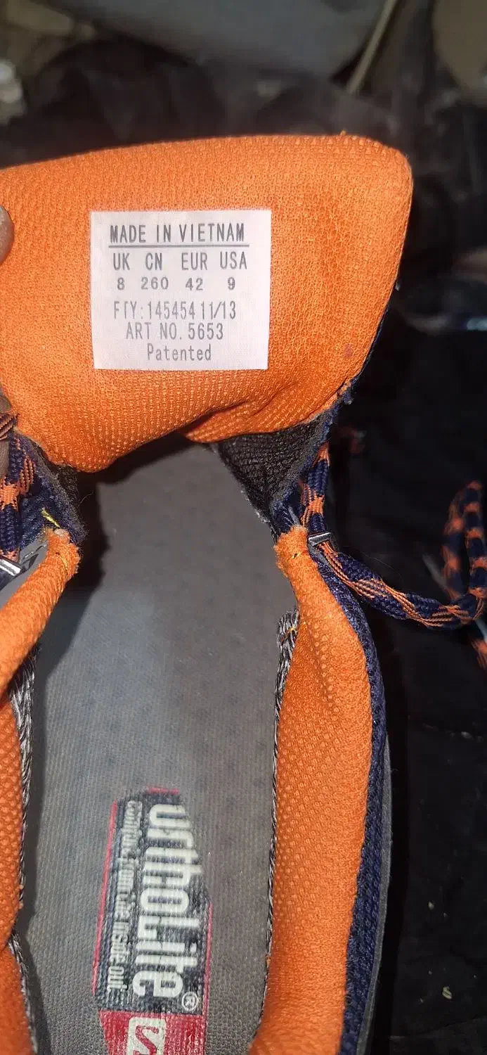 کتونی اصل ویتنام|کیف، کفش، کمربند|شازند, |دیوار