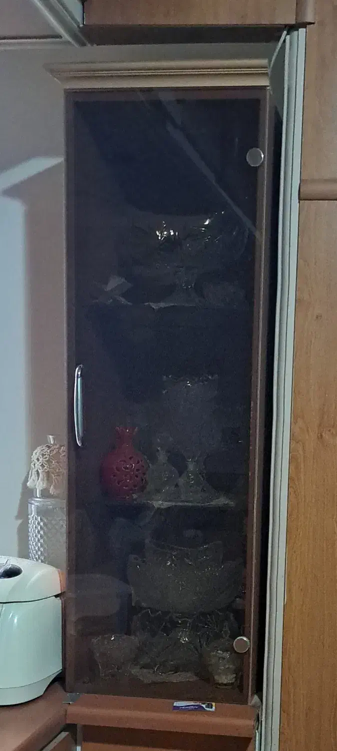 ویترین دوطبقه سالم|بوفه، ویترین، کنسول|کرج, شهرک جهان‌نما|دیوار