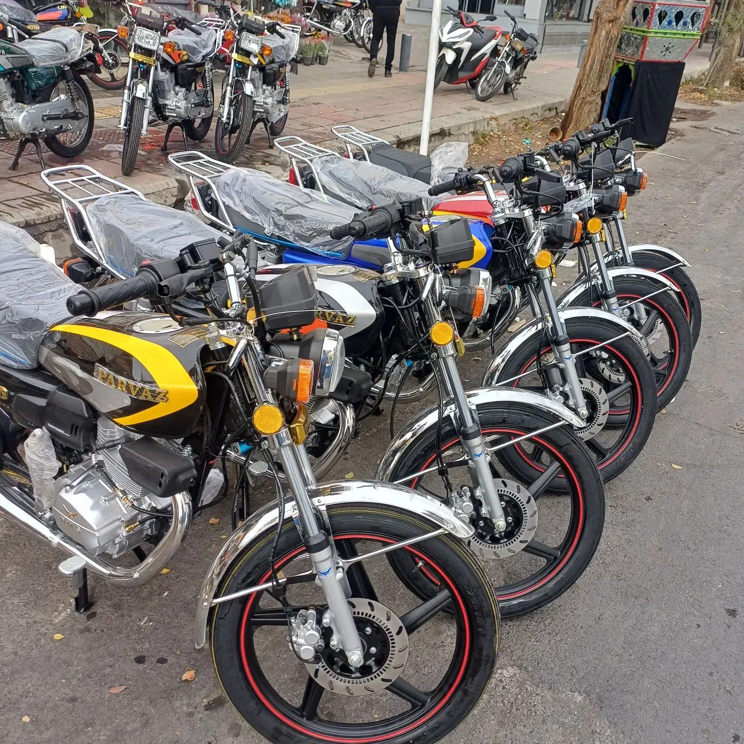 موتور پرواز ۲۰۰ خشک ۱۴۰۴ abs دار اقساطی|موتورسیکلت|اصفهان, شاهد|دیوار