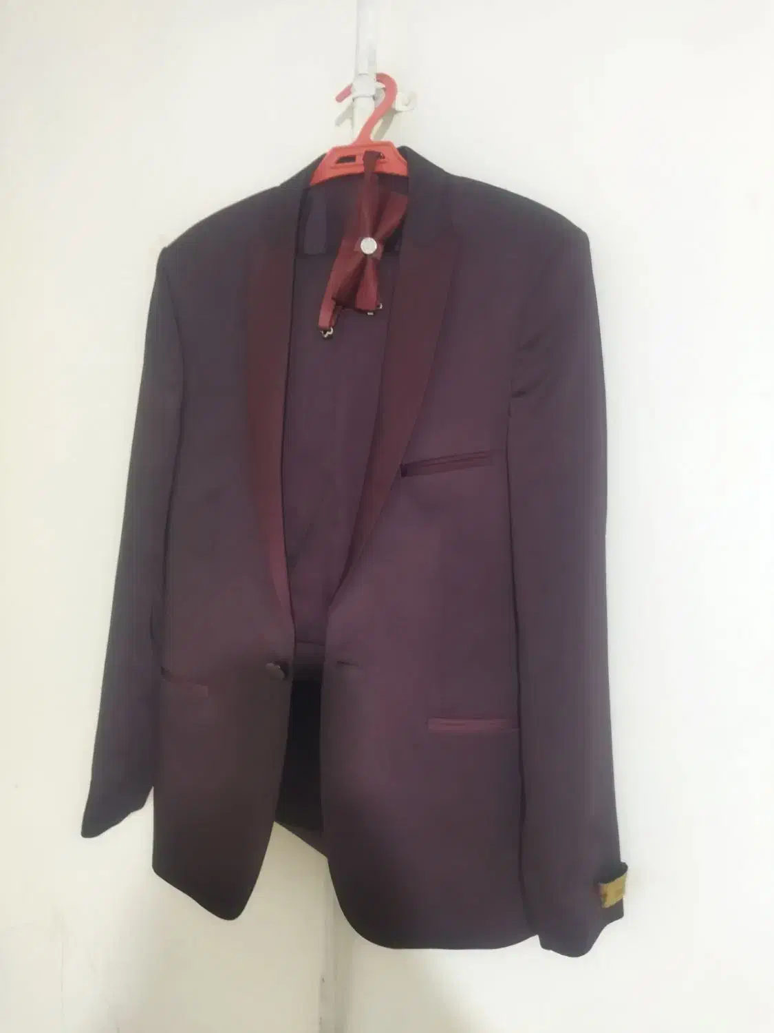 پوشاک|لباس|اسفراین, |دیوار