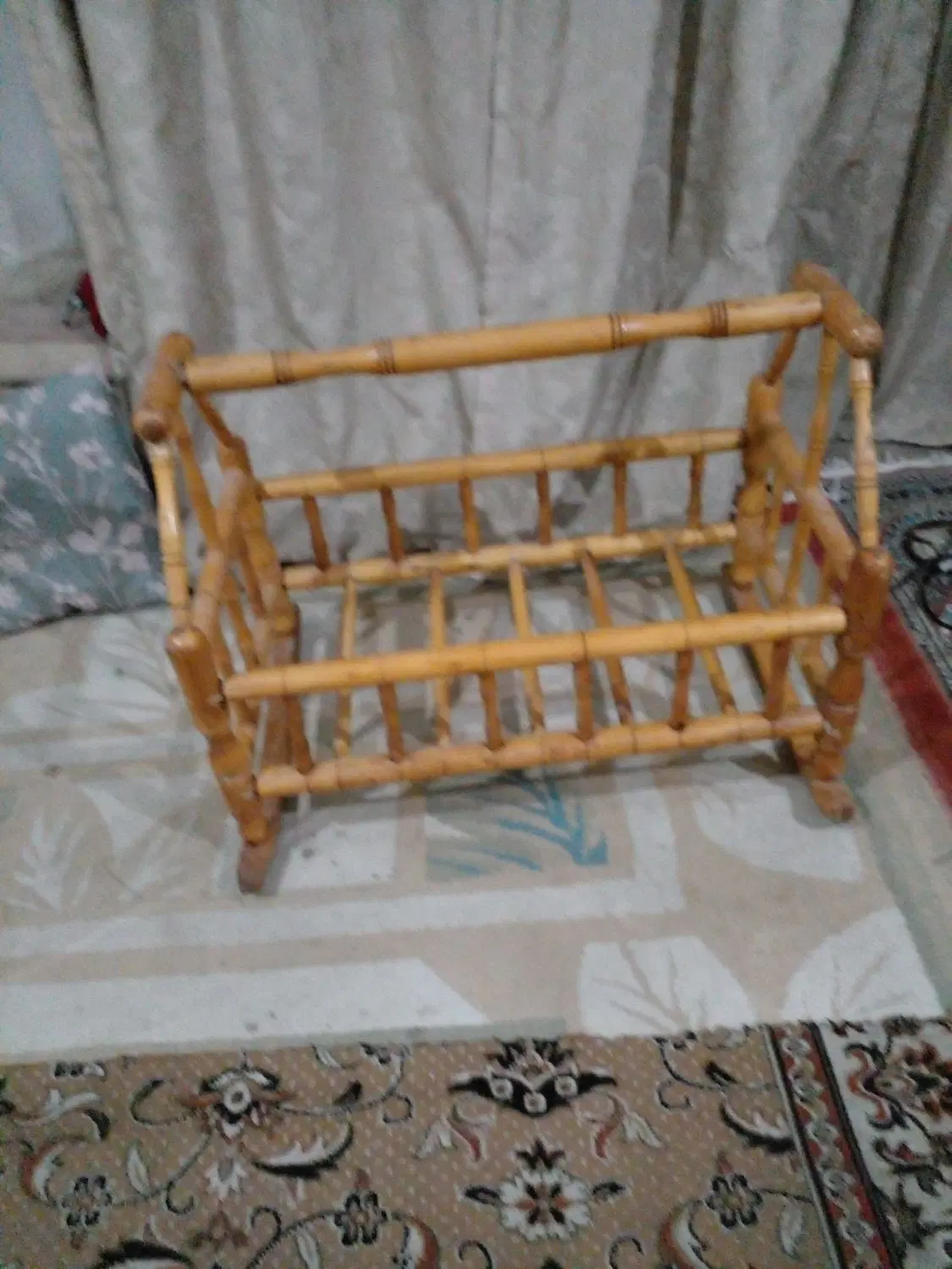 گهواره|تخت و صندلی بچه|آبادان, |دیوار