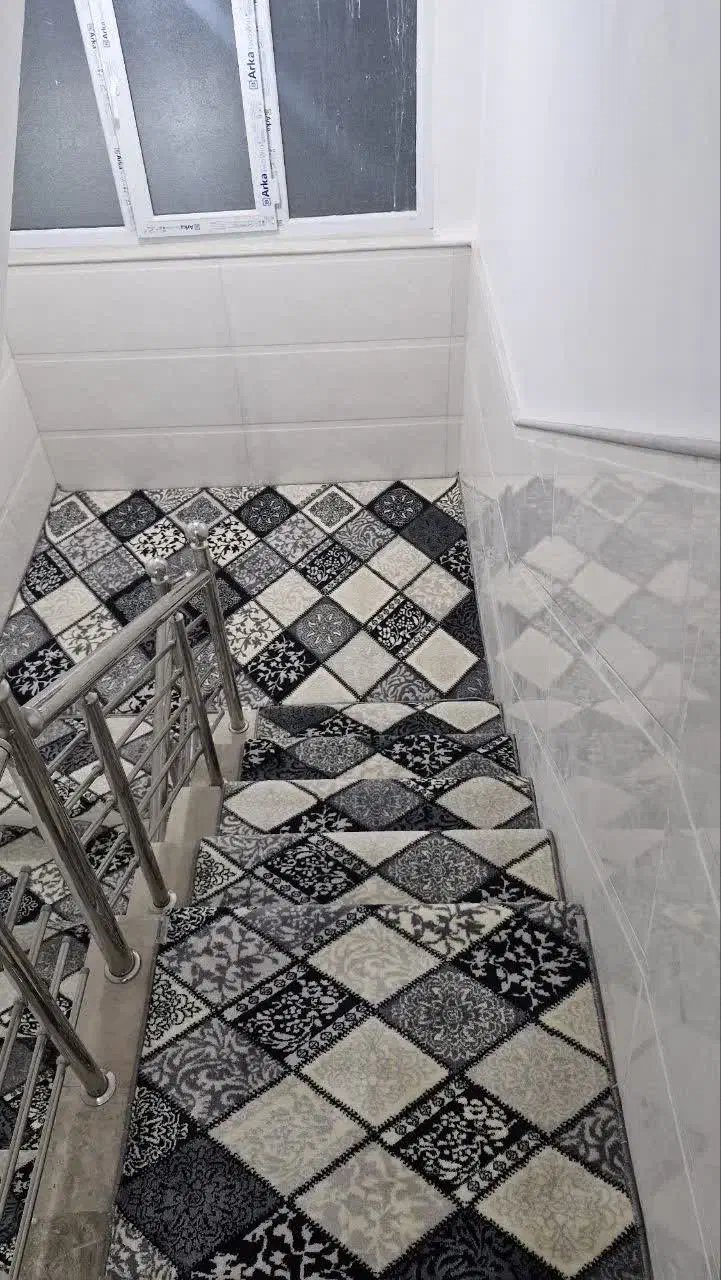 گبه لوزی طوسی مشکی فرش بزرگمهر|فرش|قم, زند آباد|دیوار