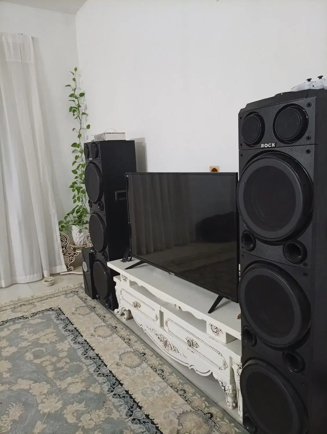 اسپیکر راک یک سال استفاده شده 19|سیستم صوتی خانگی|نظرآباد, مسکن مهر نظرآباد|دیوار