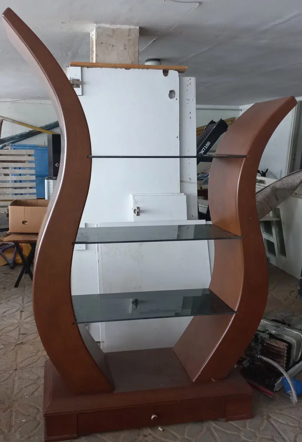 دراور|جاکفشی، کمد، دراور|بابل, |دیوار