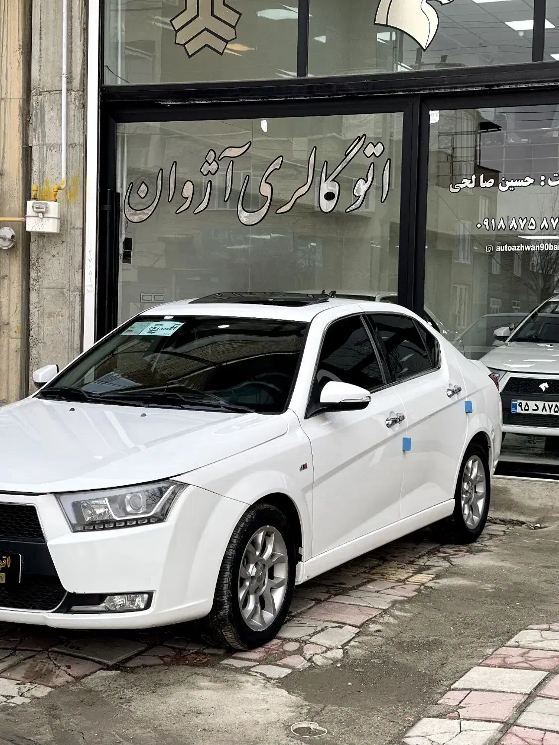 دنا پلاس 1401 خشک|خودرو سواری و وانت|بانه, |دیوار