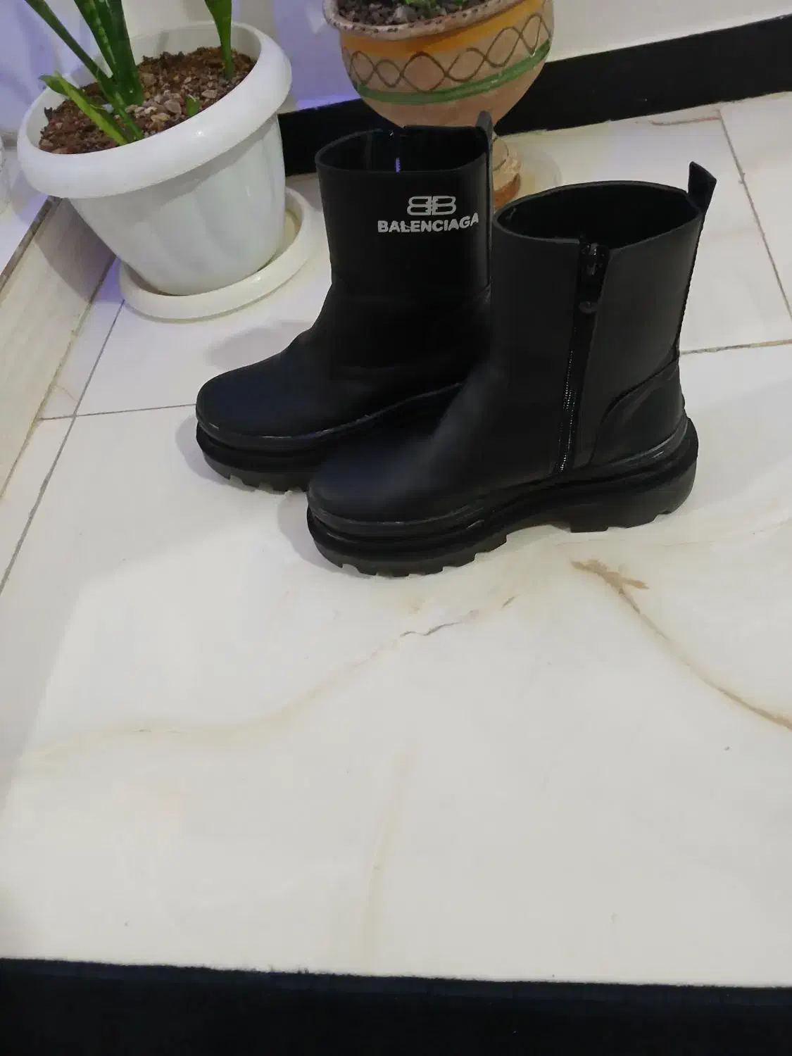 نیم بوت دخترانه سایز ۳۷|کیف، کفش، کمربند|نورآباد, |دیوار