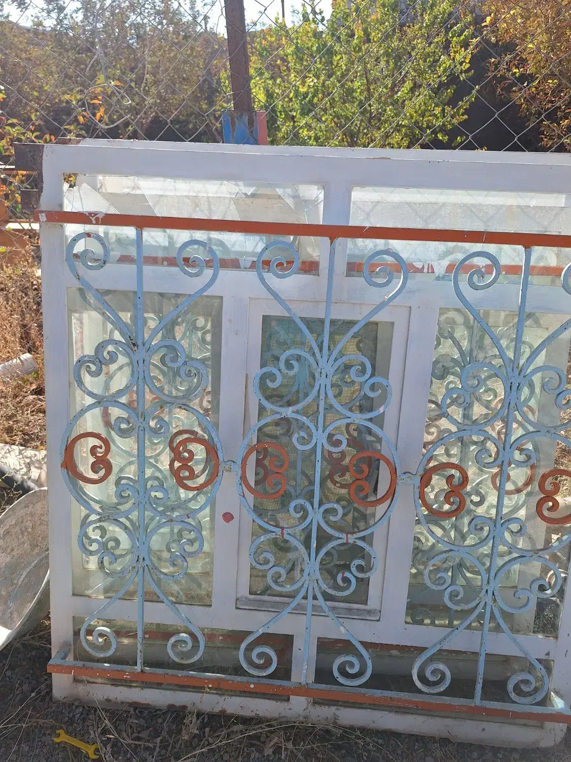 فروش دروپنجره اهنی ودرچوبی|مصالح و تجهیزات ساختمان|بزینه رود, |دیوار