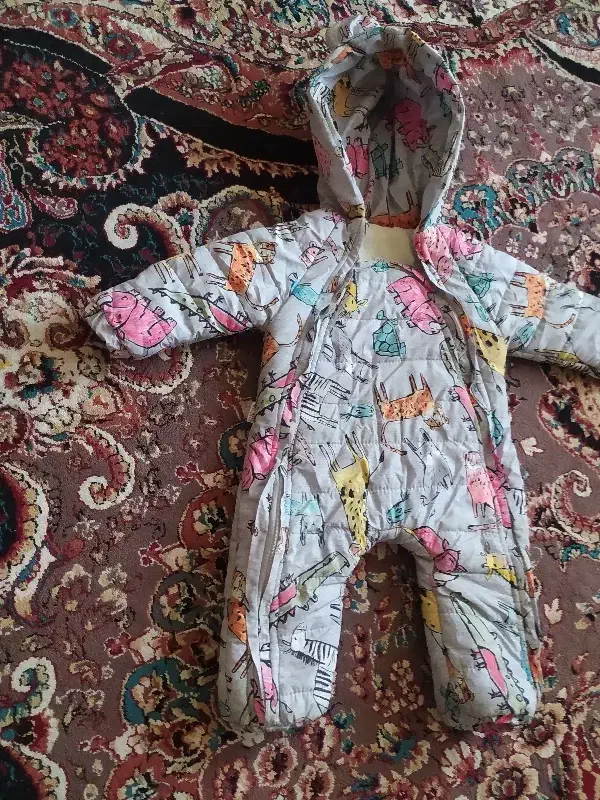 نوزادی|کفش و لباس بچه|خرمآباد, |دیوار