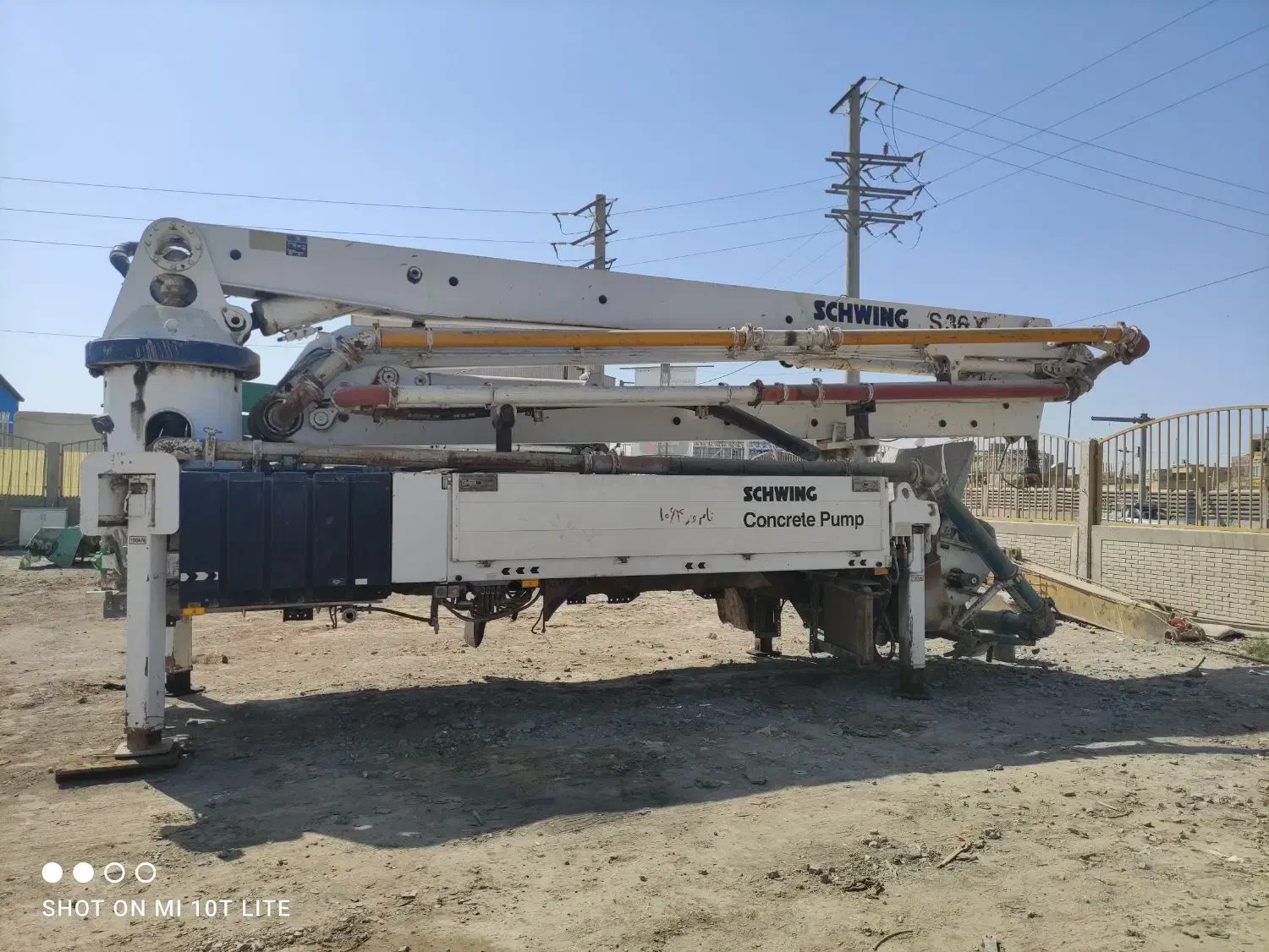 پمپ بتن شویینگ 36 متری مدل 2009|ماشین‌آلات صنعتی|ابریشم, |دیوار