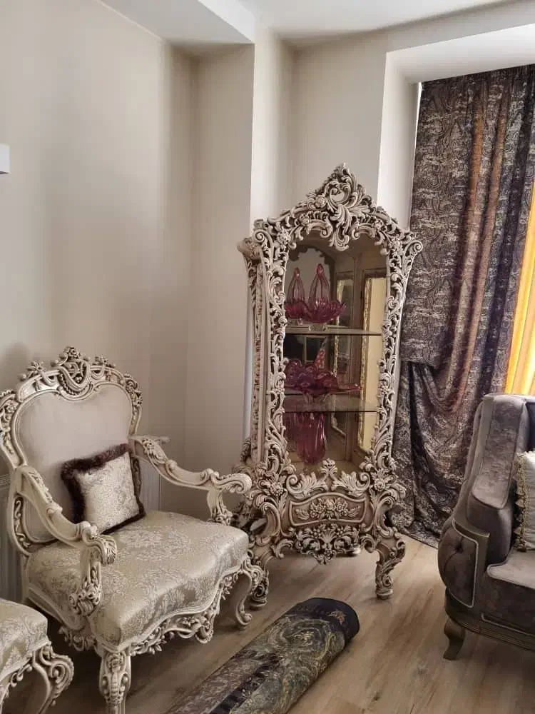 مبل سلطنتی ۹ نفره همراه با ناهار خوری ۶ نفره وه|مبلمان خانگی و میز عسلی|نظرآباد, رسالت|دیوار