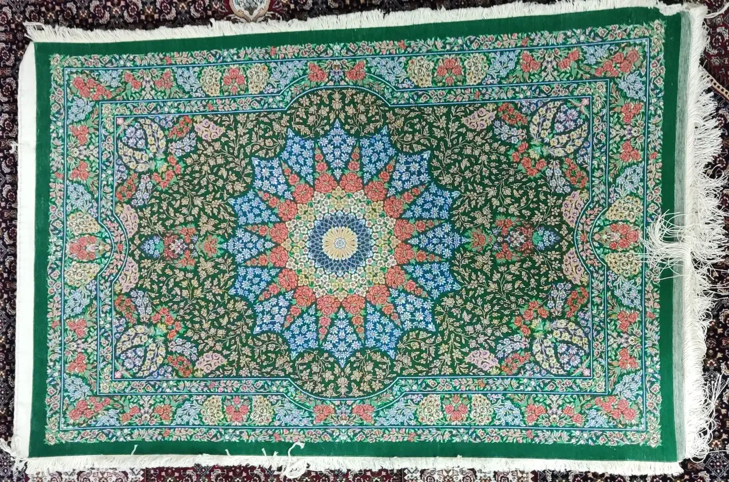 فرش ابریشم زرچارک|فرش|زنجان, |دیوار