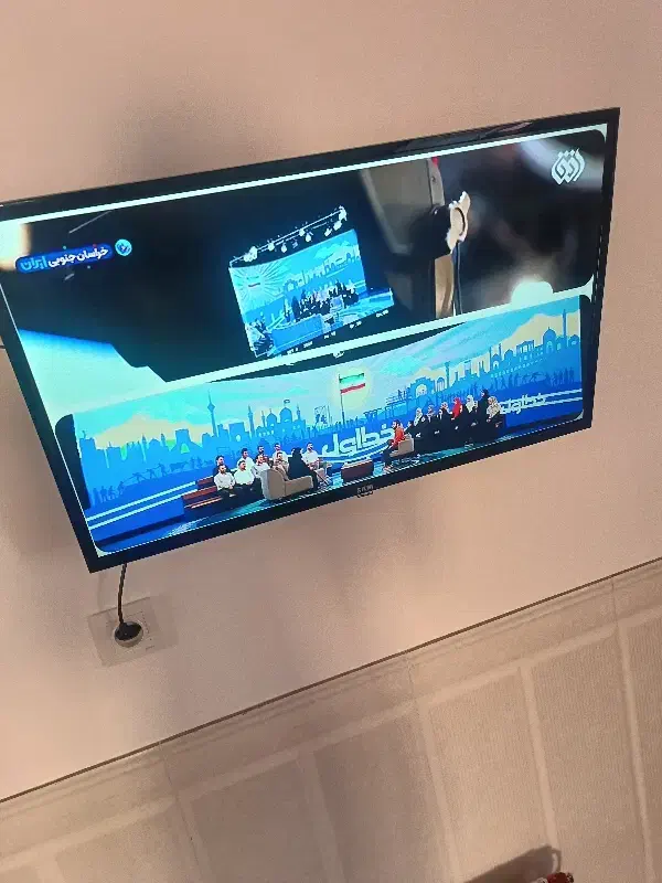 تلویزیون ال ای دی سام ۳۲اینچ خشک خشک درحد.|تلویزیون و پروژکتور|گرگان, |دیوار