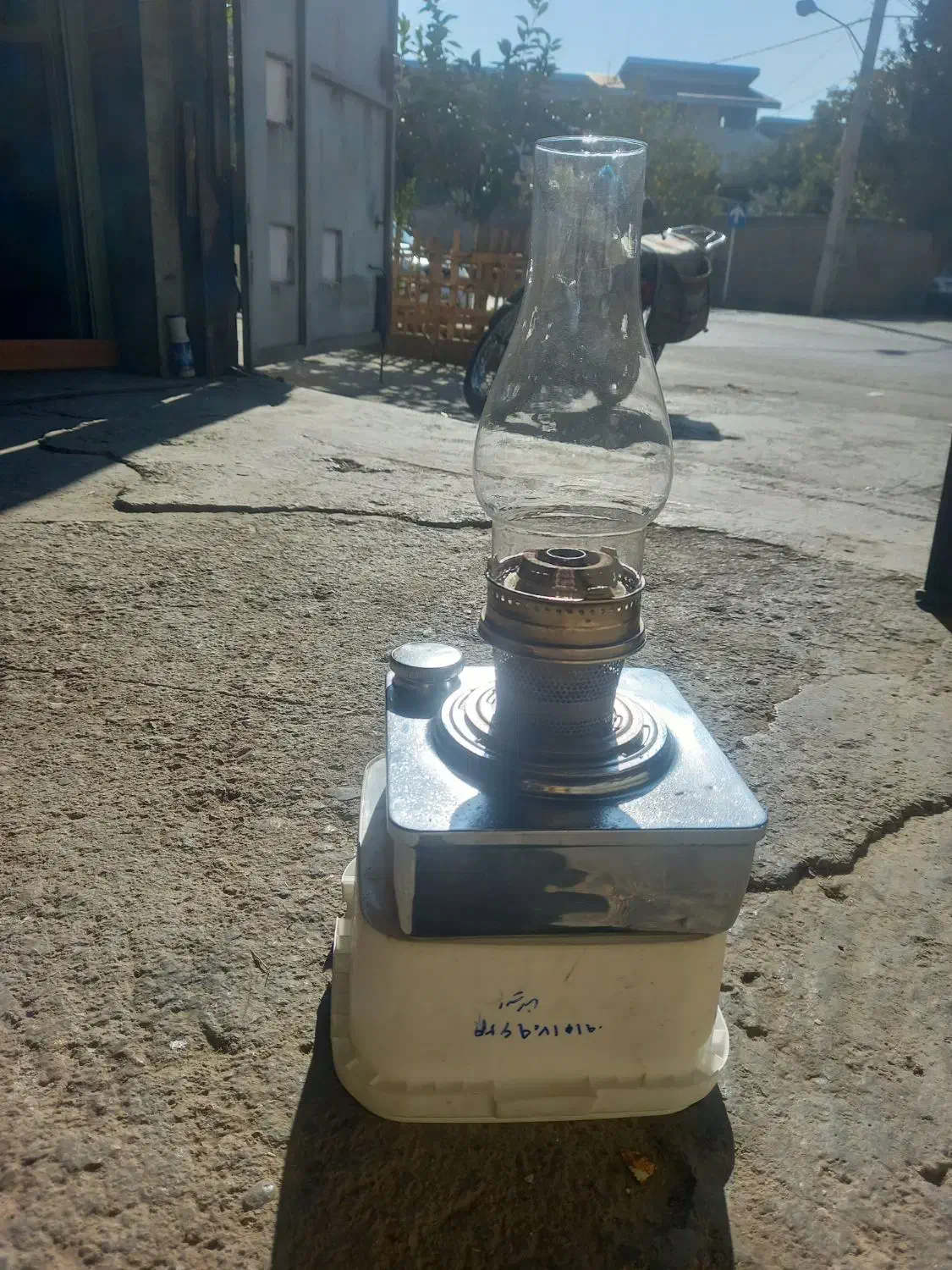 لمپا انگلیسی نیست درجهان|کلکسیون اشیاء عتیقه|فاضل آباد, |دیوار