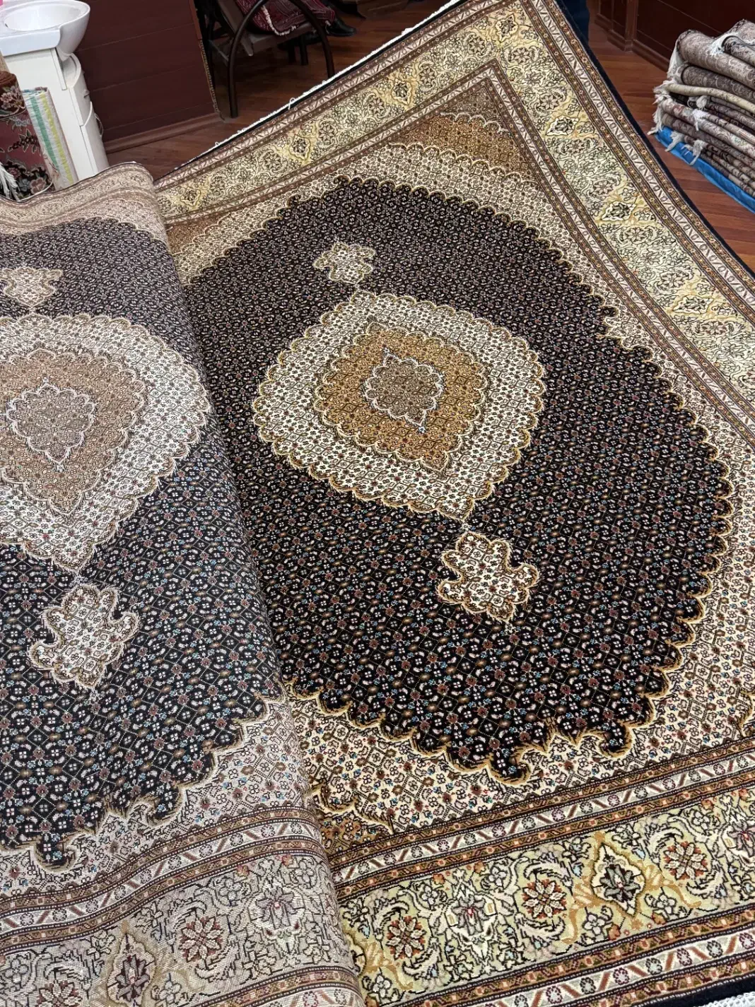 اساتیدفرش-جفت۶مترماهی۶لا۴۰رج باری(اقساطبدون بهر|فرش|تبریز, |دیوار