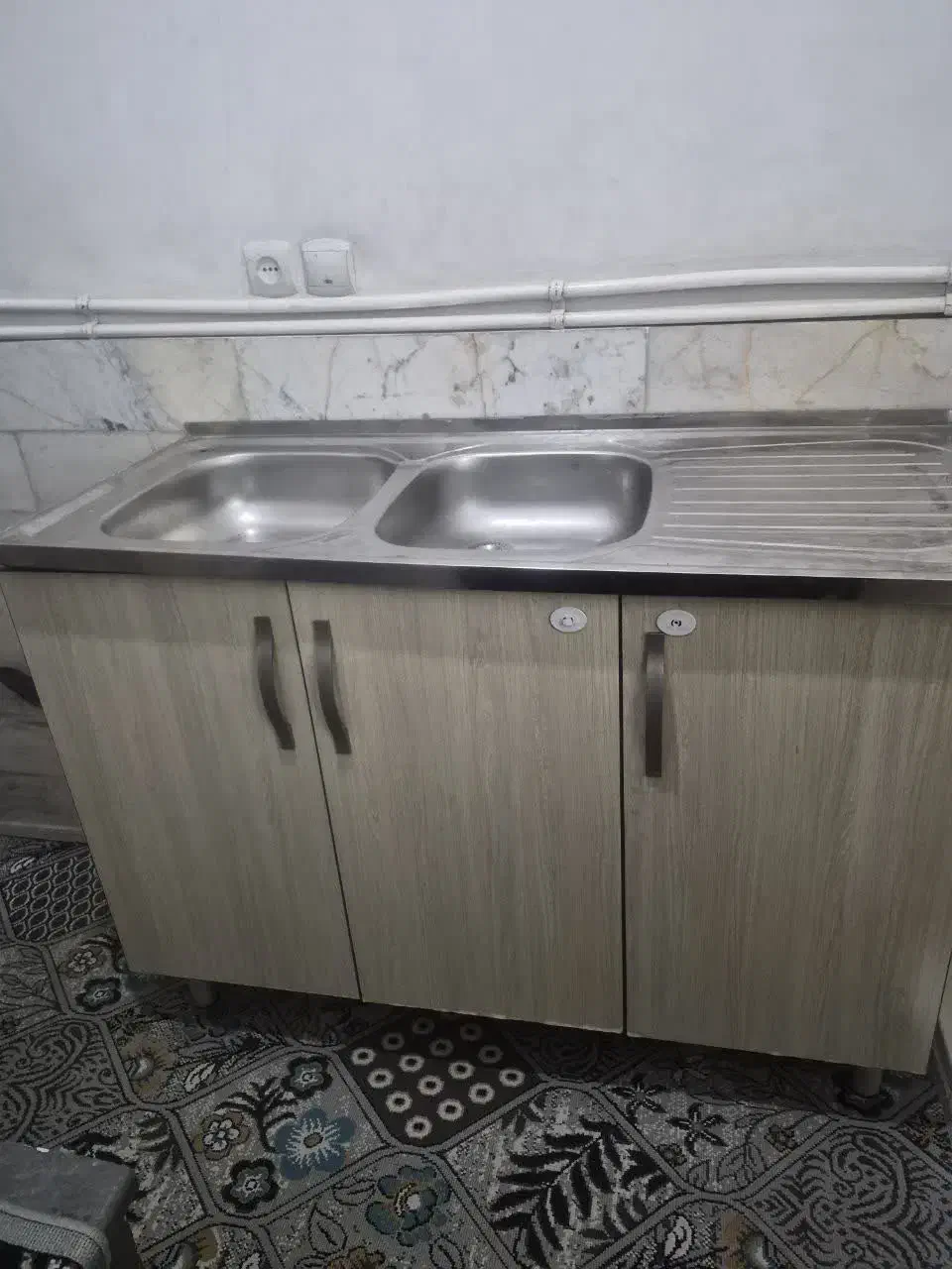 کابینت ۳در|آب‌چکان و نظم‌دهنده ظروف|قم, علی آباد سعدگان|دیوار