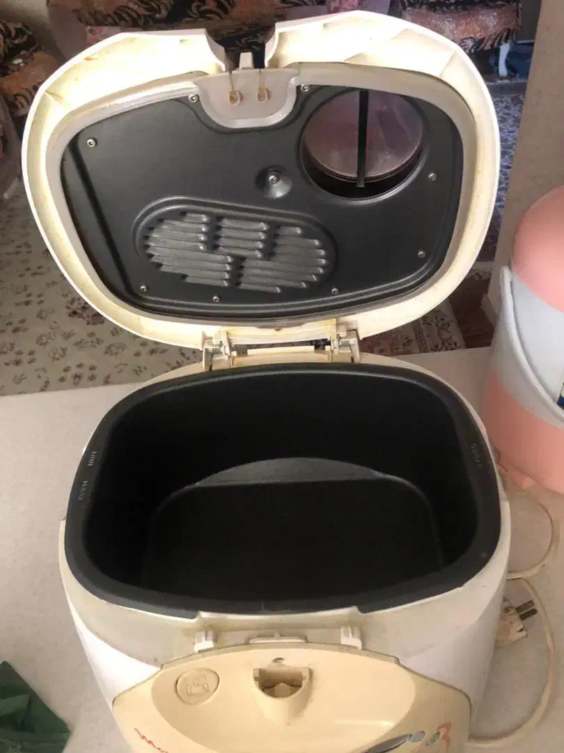 سرخ کن|ظروف پخت‌وپز|اسلام‌شهر, شهرک سعیدیه|دیوار