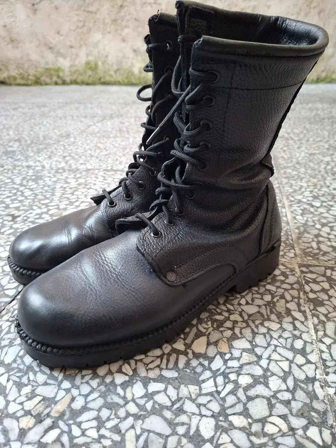 پوتین مشکی|کیف، کفش، کمربند|لاهیجان, طالقانی|دیوار