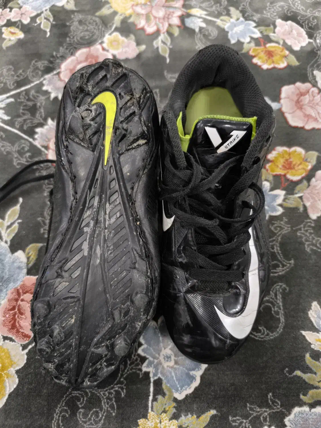 کفش چمن اورجینال سایز ۳۶.۵ و ۳۳|کیف، کفش، کمربند|مشهد, شهید رضوی|دیوار