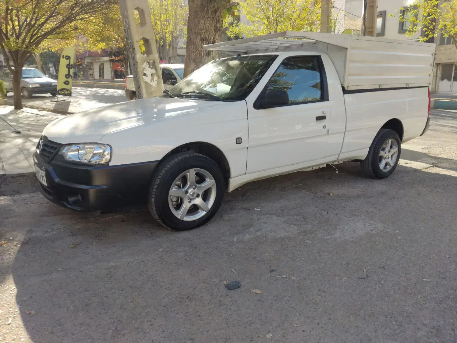 آریسان 403 برج 12|خودرو سواری و وانت|خرمآباد, |دیوار