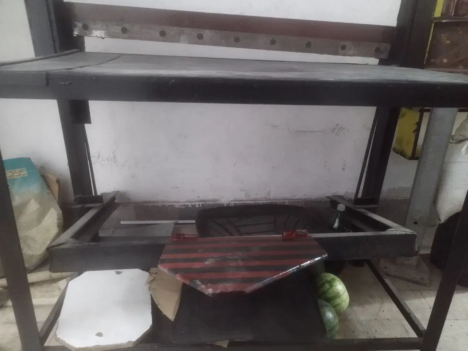 گیوتین دستی|ابزارآلات|مشهد, کارمندان دوم|دیوار