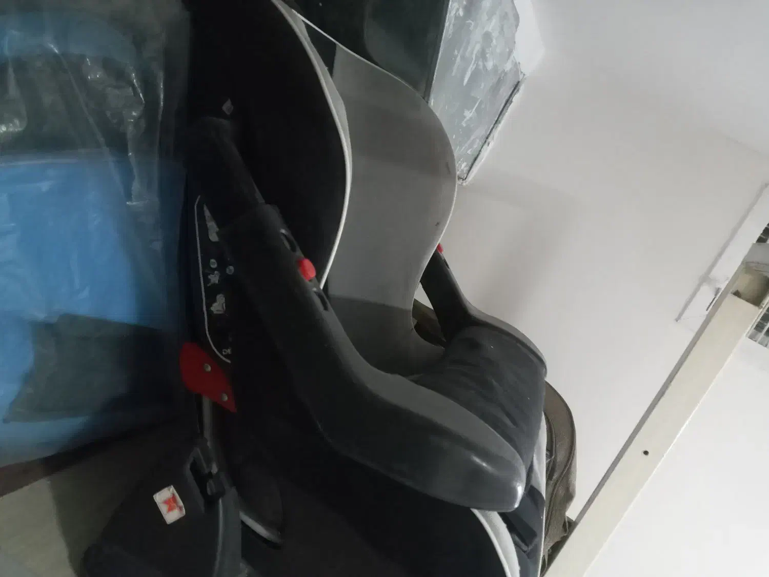 کالسکه بچه و صندلی ماشین بچه هردوشون سالمن|کالسکه و لوازم جانبی|کوهدشت, |دیوار