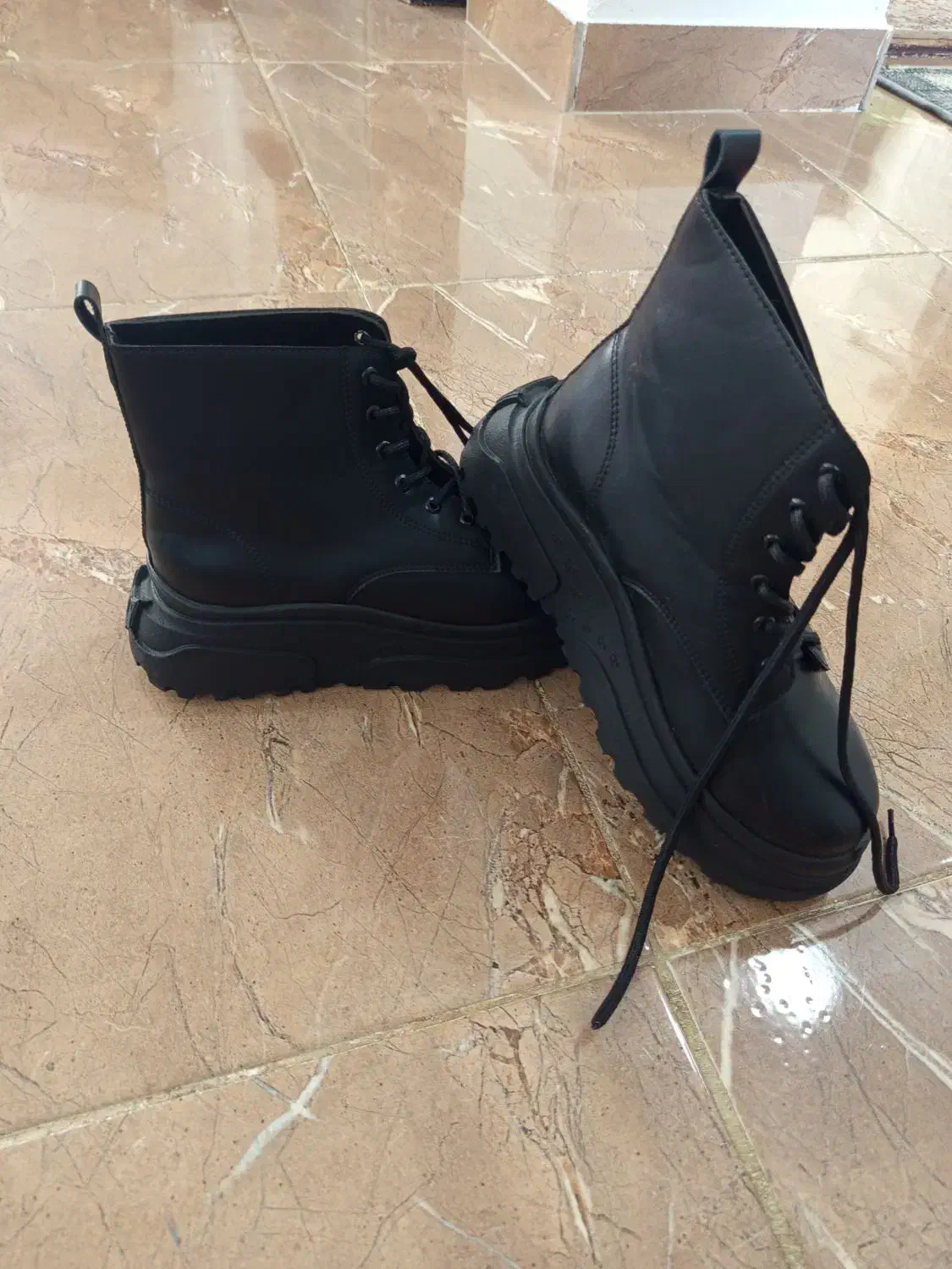 چند عدد بوت زنانه|کیف، کفش، کمربند|کوچصفهان, |دیوار