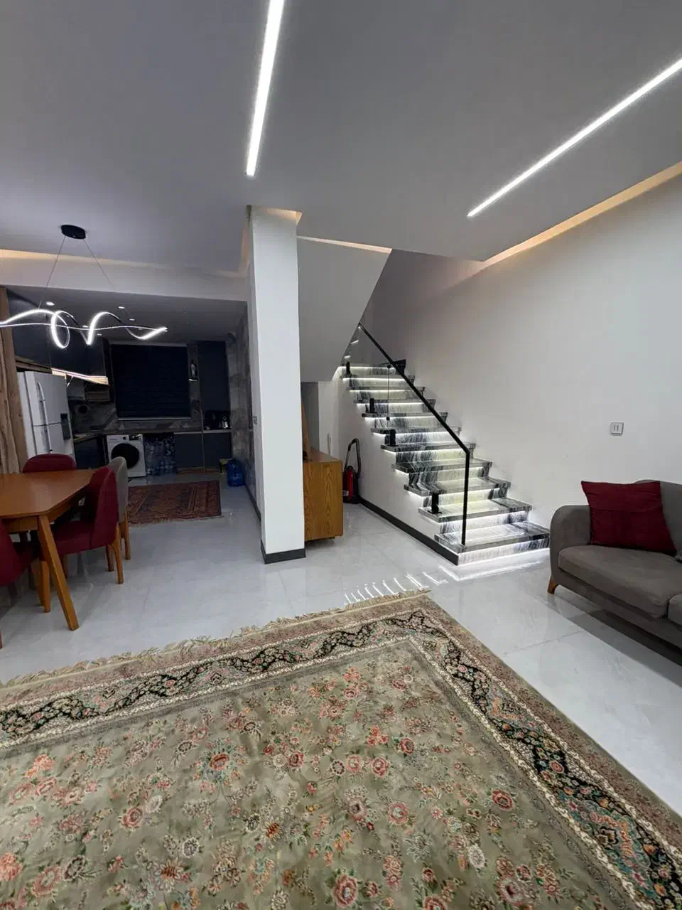 رهن ویلا تریبلکس شهرکی مبله کامل روف گاردن|اجارهٔ خانه و ویلا|رویان, |دیوار