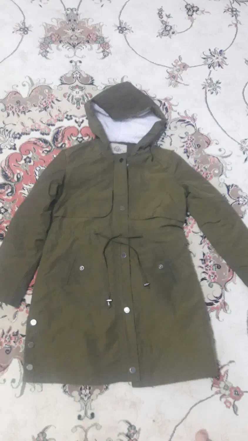 نوهستن|لباس|تاکستان, |دیوار