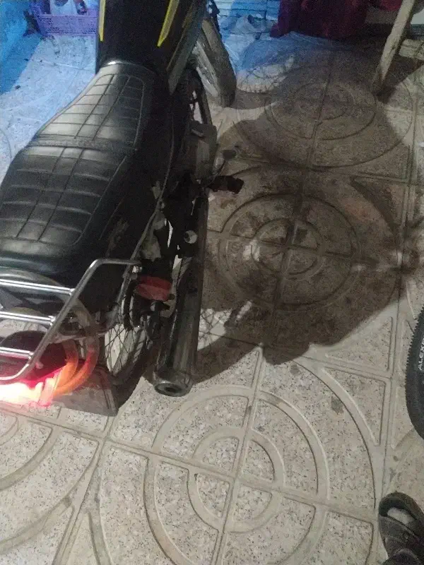 پرواز ۲۰۰ کاربرات۹۵|موتورسیکلت|همدان, |دیوار