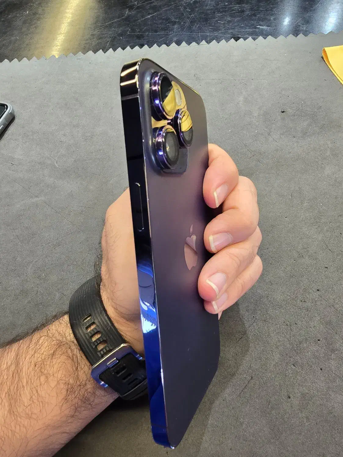 iphone 14 pro max با ریجستری|موبایل|شیراز, ارم|دیوار