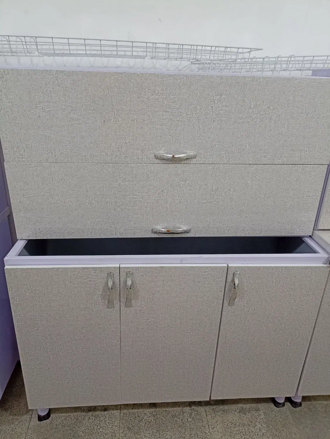 کابینت 6 تیکه قیمت مناسب آماده|مصالح و تجهیزات ساختمان|همدان, |دیوار