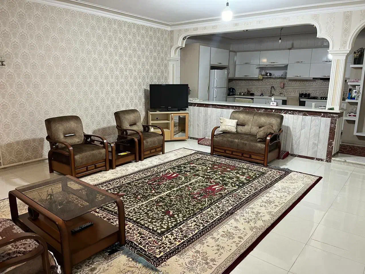 اجاره واحد ۱۱۰ متری مبله محدوده آبرسان/دانشجویی|اجارهٔ آپارتمان|تبریز, |دیوار