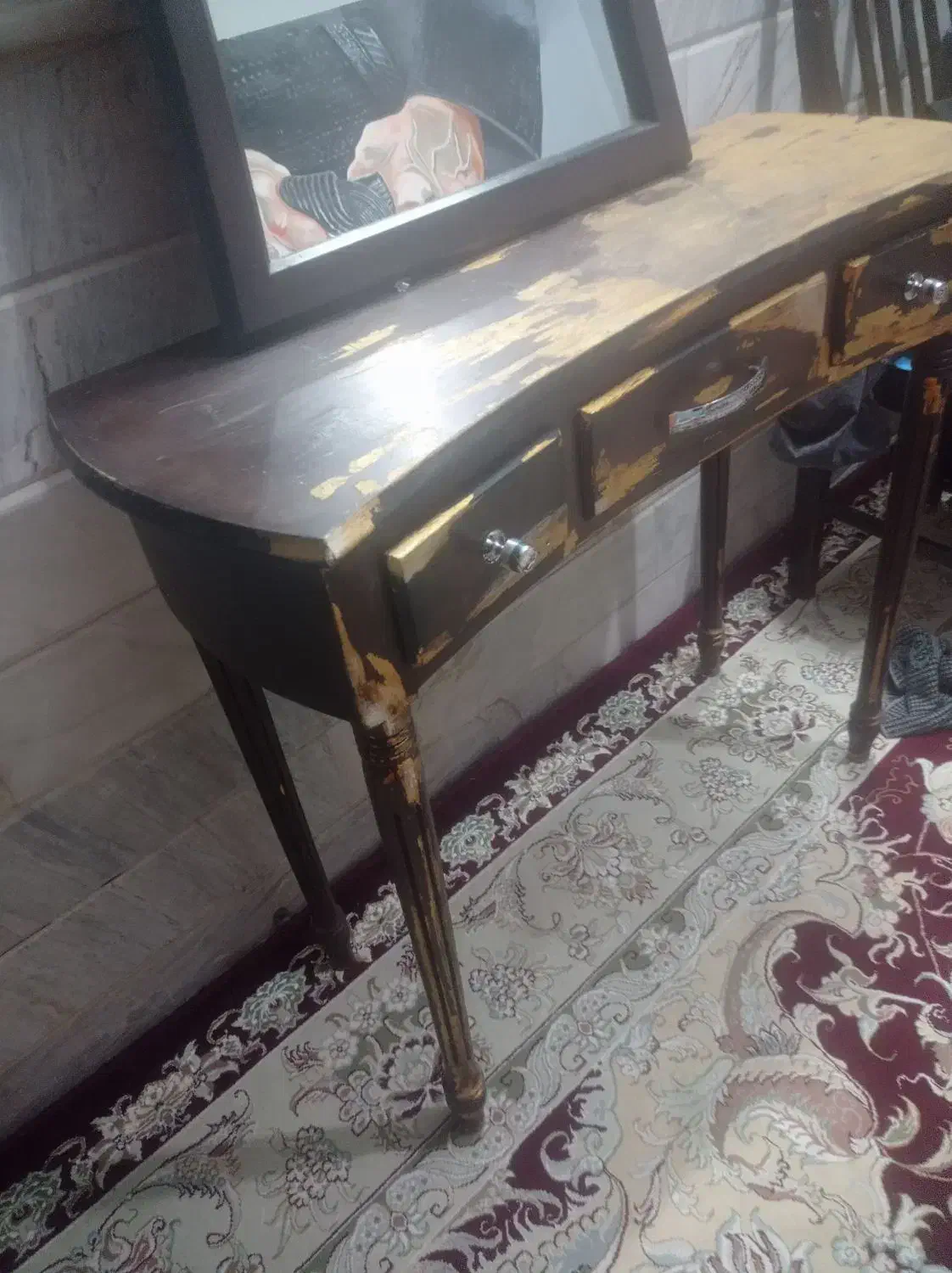 آینه باکس دار|آینه|قم, باغ شریفی|دیوار