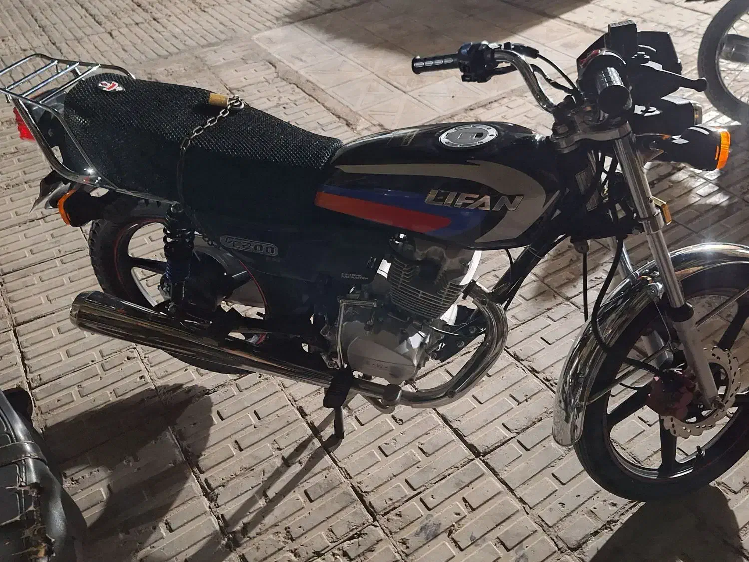 ۲۰۰|موتورسیکلت|بم, |دیوار