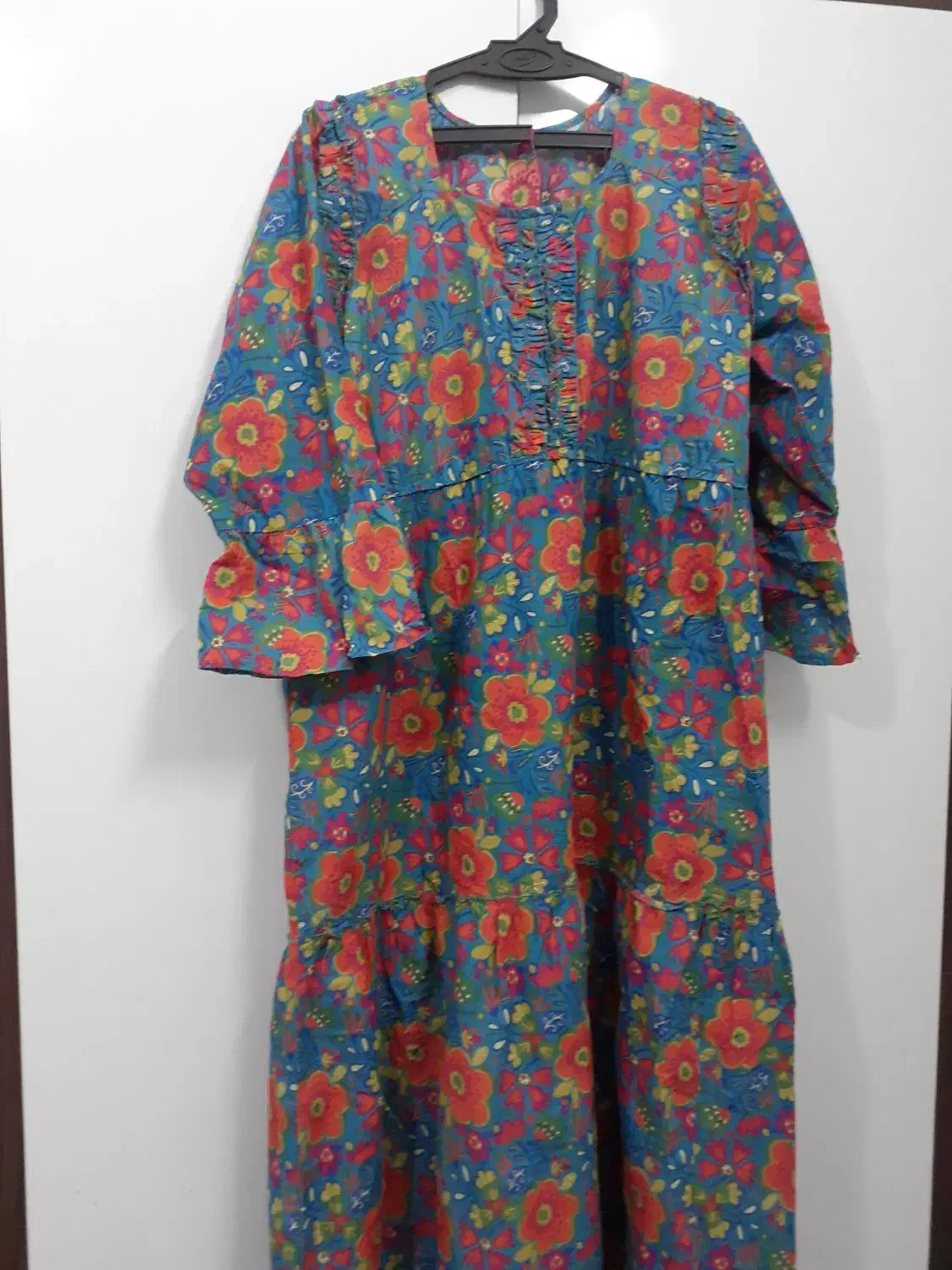 پیراهن ساحلی|لباس|مشهد, عامل|دیوار