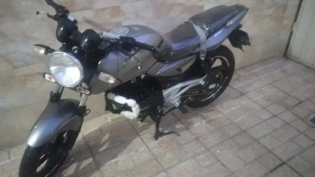 پالس ug4|موتورسیکلت|تهران, لاله زار|دیوار