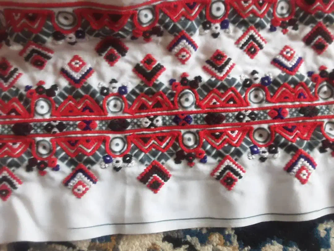 دوچگر موسوم|لباس|زهک, |دیوار