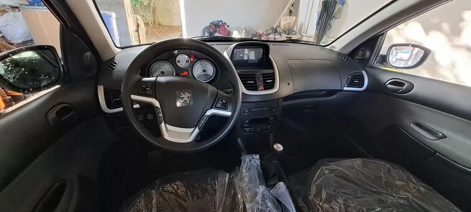 ۲۰۷ دنده ای صفر ۱۴۰۳|خودرو سواری و وانت|رشت, سعدی (تختی)|دیوار