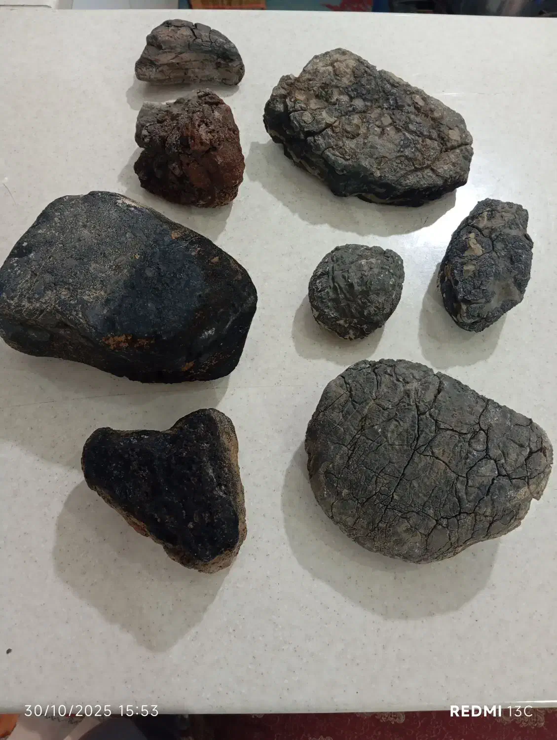 شهاب سنگ|کلکسیون اشیاء عتیقه|دوگنبدان, |دیوار