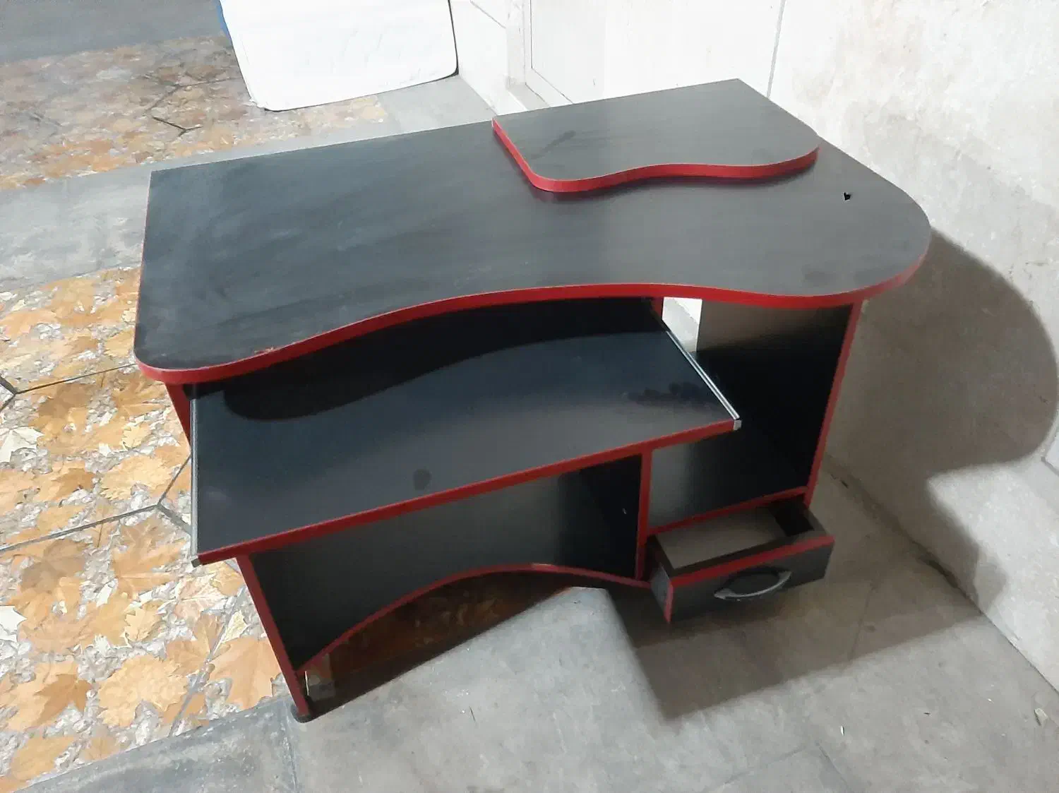 میز کامپیوتر و تحریر|میز تحریر و کامپیوتر|محمدشهر, همایون ویلا|دیوار