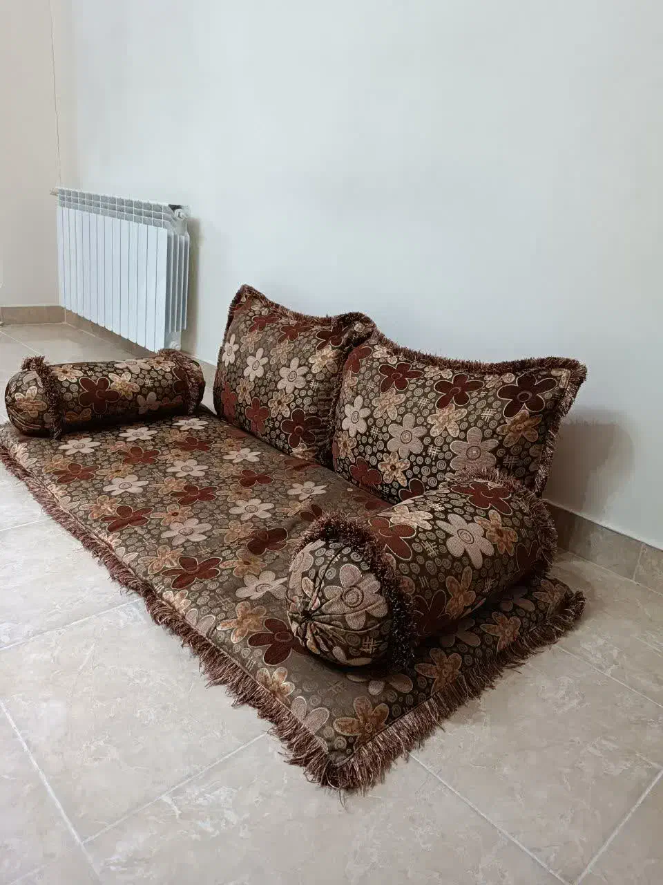 فروش تعدادی از وسایل منزل|فرش|رشت, پل تالشان|دیوار