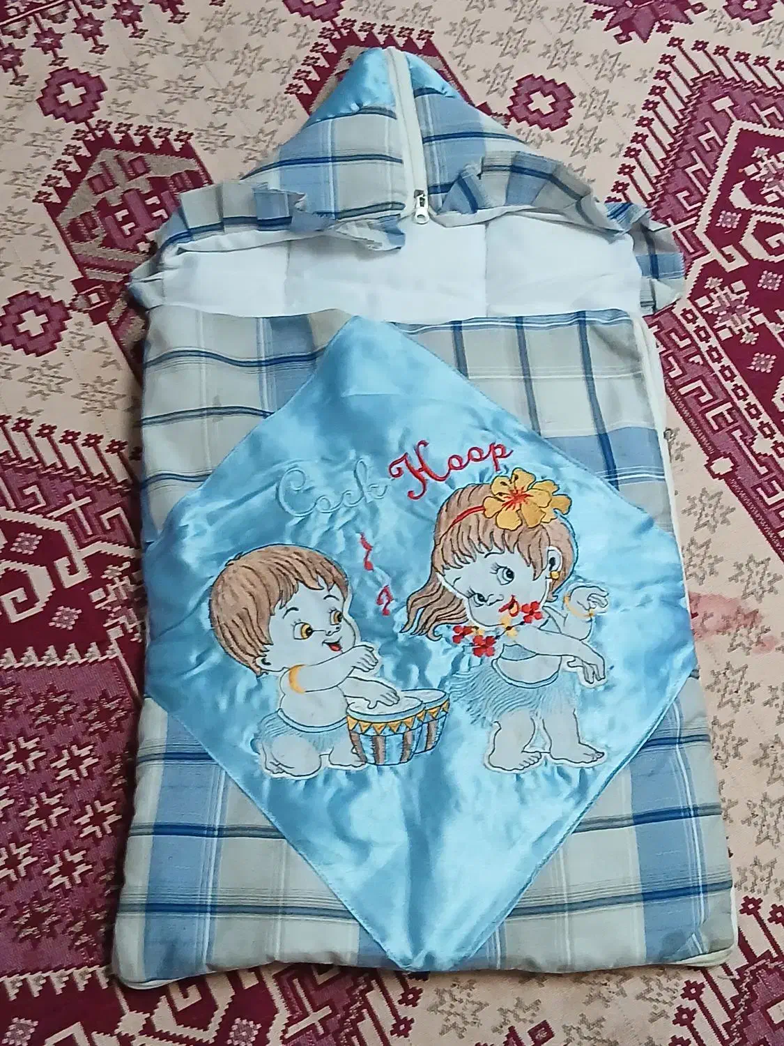 پتوی آغوشی|رختخواب، بالش، پتو|زنجان, |دیوار