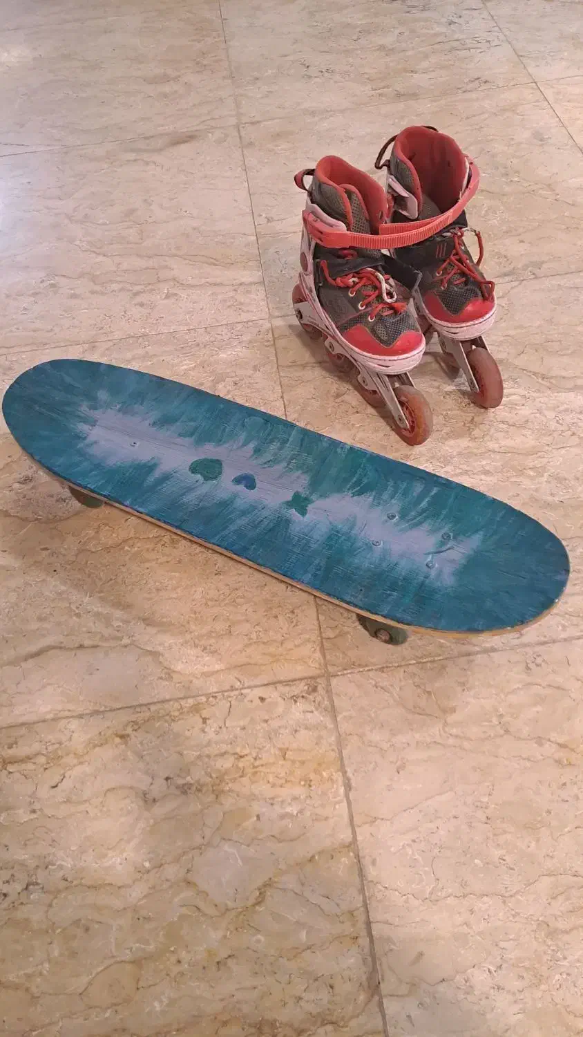 کفش اسکیت و اسکیت برد بزرگ|دوچرخه، اسکیت، اسکوتر|قشم, |دیوار