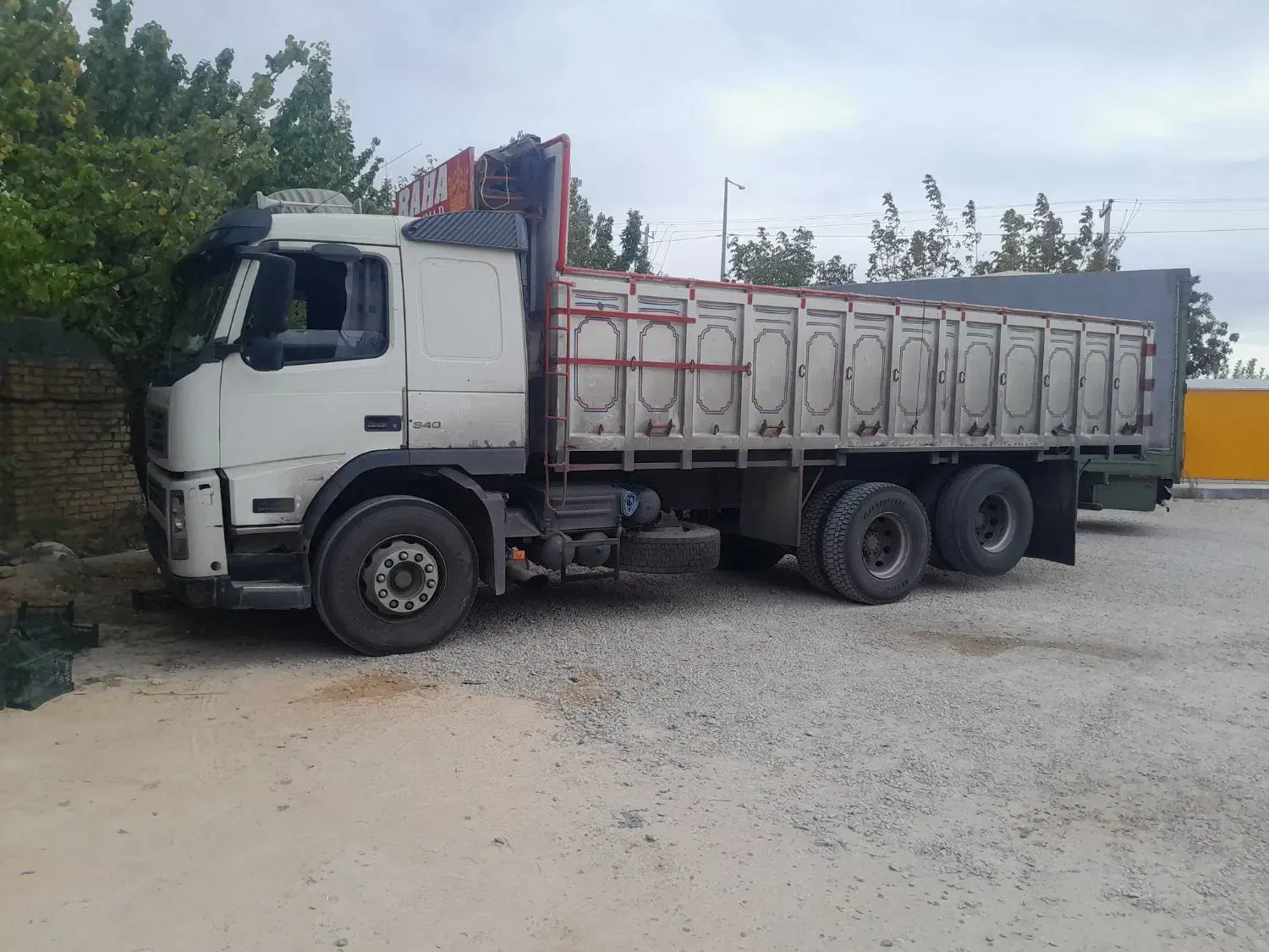 اف ام ۹دهچرخ ۸۶|خودرو سنگین|آشخانه, |دیوار