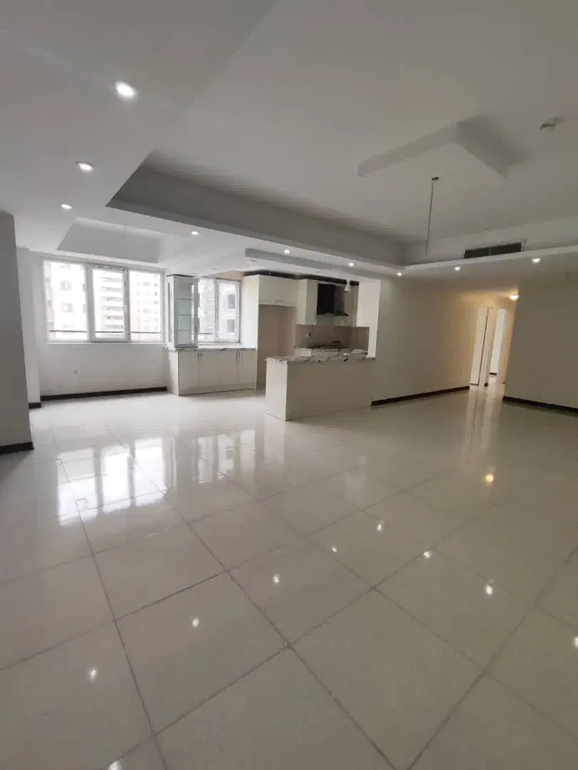 اجاره واحد۱۳۰متری۳خواب خوشنقشه نورگیر کوهک